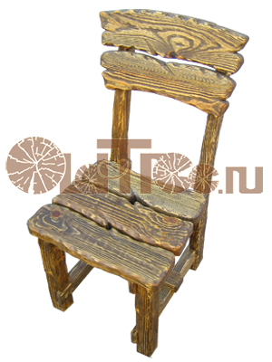стул деревяный в кафе